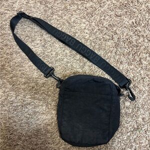 BAGGU Black Crossbody Bag with Logo Strap